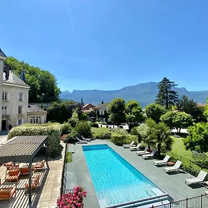Hotel Chateau & De La Commanderie, Eybens